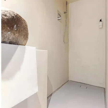 Luxury In Location Of Apartment *
